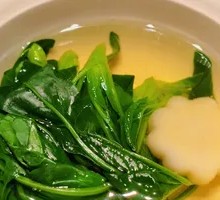 Chicken Broth with Small Spinach