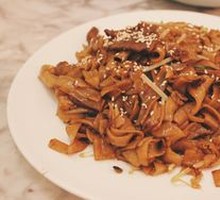 Dry-Fried Beef Rice Noodles