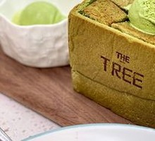 Hokkaido-Style Toast with Ice Cream