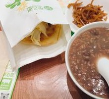 Red Bean and Coix Seed Porridge