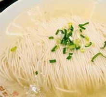 White Soup Noodles
