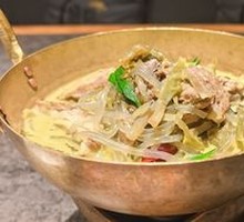 Sour Cabbage with Lamb