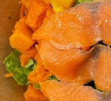 Grilled Squash Salmon Mango Salad