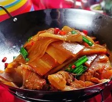 Dry Pot Radish Slices