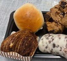 Round Steamed Bun