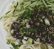 Zhajiangmian