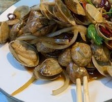 Spicy Stir-Fried Clams