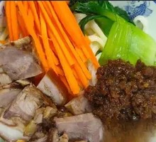 Pork Elbow Noodles