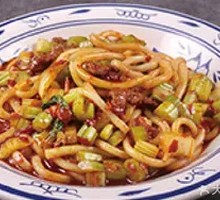 Xinjiang-style Fried Rice Noodles