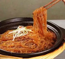 Seafood Dry Noodle Pot