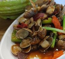 Spicy Stir-Fried Clams