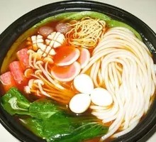 Crossing-the-bridge Rice Noodles