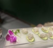 Hand-Beaten Fresh Shrimp Dumplings