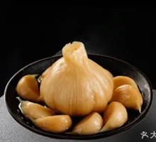 Traditional Sugar Pickled Garlic