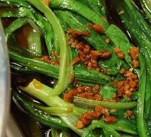 Garlic Stir-Fried Lettuce