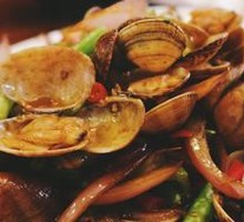 Spicy Stir-Fried Clams