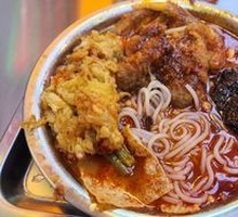 Fried Egg Snail Noodles