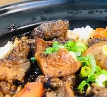 Black Pepper Beef Claypot Rice
