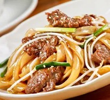 Dry-Fried Beef Rice Noodles