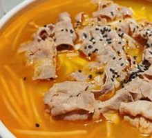 Sour Soup Beef with Mushrooms