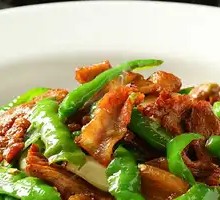 Yangque Lake Chili Stir-Fried Wild Boar Pork