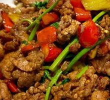 Stir-Fried Beef with Yellow Onion