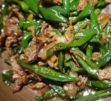 Stir-fried Local Chili with Pork