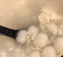Glutinous Rice Balls in Fermented Rice Soup