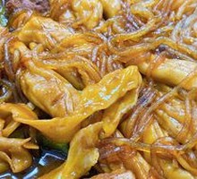 Spare Ribs in One Pot with Rolls