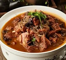 Wild Chicken Stewed with Mountain Delicacies