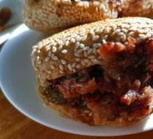 Pita Sandwich with Beef and Lamb