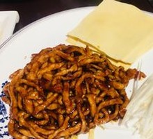 Beijing-style Shredded Pork in Soy Sauce