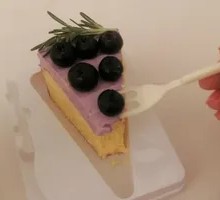 Basque Blueberry Cheesecake