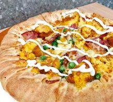 Golden Yolk Chicken Pizza