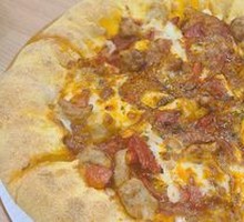 Classic Italian Meat Sauce Pizza