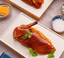 Premium Caviar Roast Duck