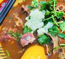 Braised Pork and Steamed Bun