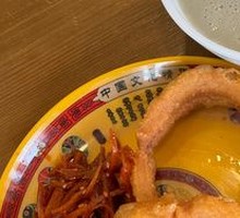 Soybean Juice with Fried Dough Rings