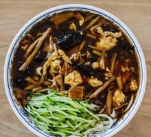 Old Beijing Noodle with Sauce