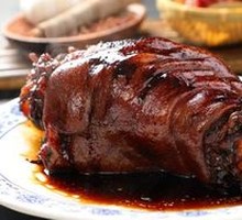 Pancake Wrapped Pork Elbow
