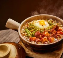 Braised Pork with Green Beans Stir-Fried Rice