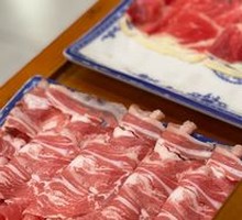 Hand-Cut Fresh Lamb Top Blade