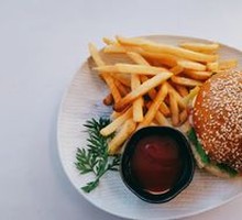 Angus Beef Burger with Homemade Fries