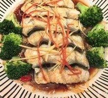 Steamed White Eel