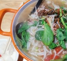 Clear Soup with Fresh Pork Rice Noodles