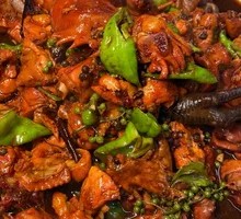 Tujia Special Stir-Fried Chicken