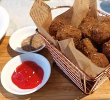 Crispy Fried Meatballs