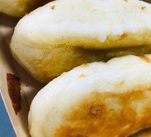 Pan-fried Dumplings with Mixed Fillings