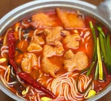 Beef Tallow Hot Pot Intestine Rice Noodles