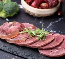 Guo Xiao Zhai Five-Spice Beef